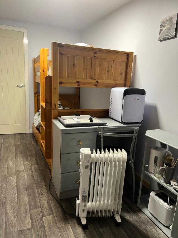 Private Cabin, Own Access & Ensuite Homestay *